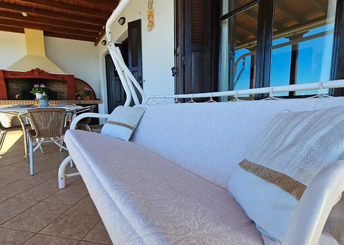 Geo Milos Ferienhaus *