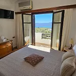 Geo Milos Semesterbostad