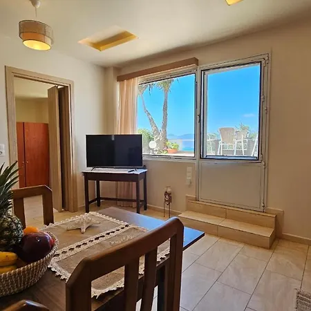 Ferienhaus Geo Milos Trypiti
