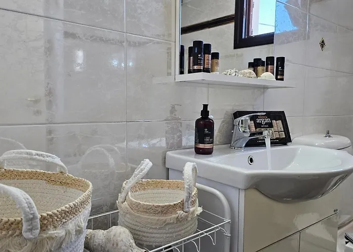 Geo Milos Ferienhaus *