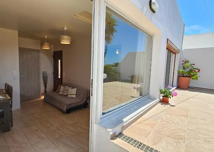 Geo Milos Ferienhaus Trypiti